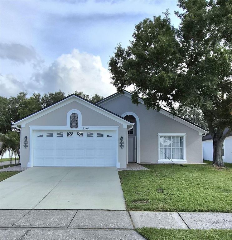 2240 STONEHEDGE LOOP, Kissimmee, FL 34743