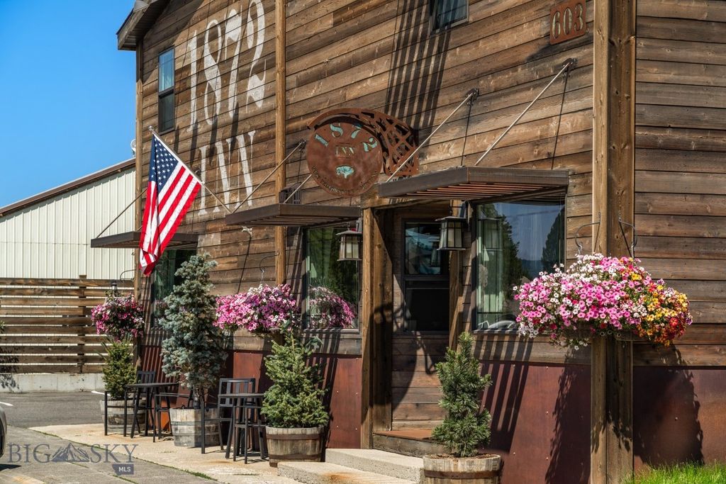 603 Yellowstone Avenue, West Yellowstone, MT 59758