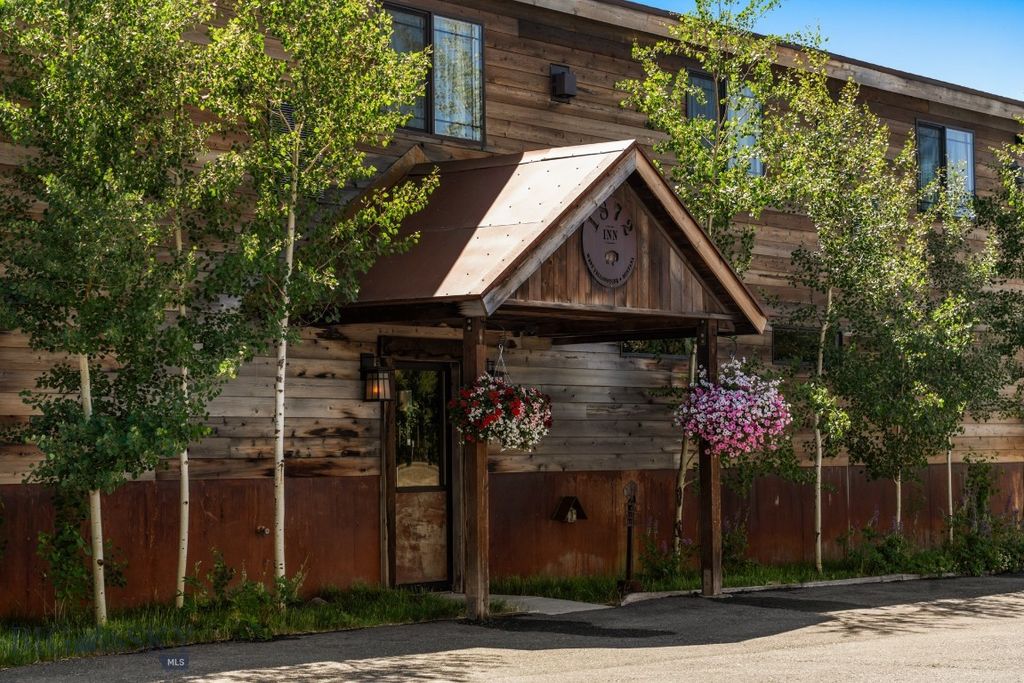 603 Yellowstone Avenue, West Yellowstone, MT 59758 photo 5