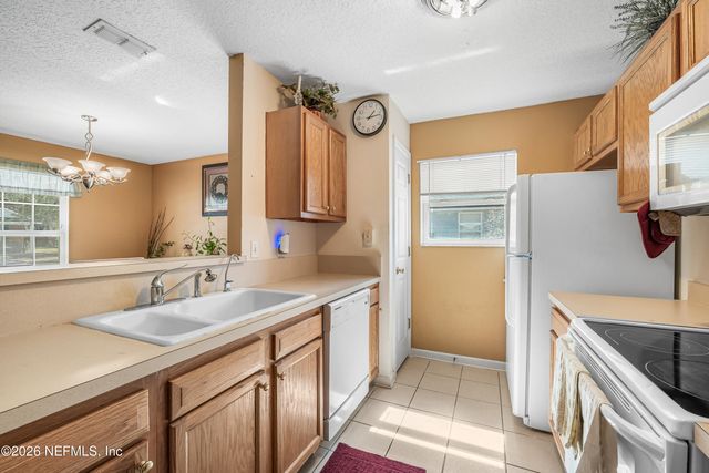 705 OAK ARBOR Circle, Jacksonville, FL 32206