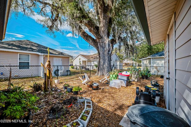 705 OAK ARBOR Circle, Jacksonville, FL 32206