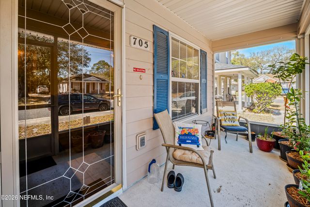705 OAK ARBOR Circle, Jacksonville, FL 32206