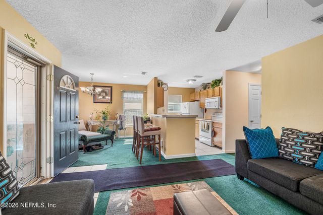 705 OAK ARBOR Circle, Jacksonville, FL 32206