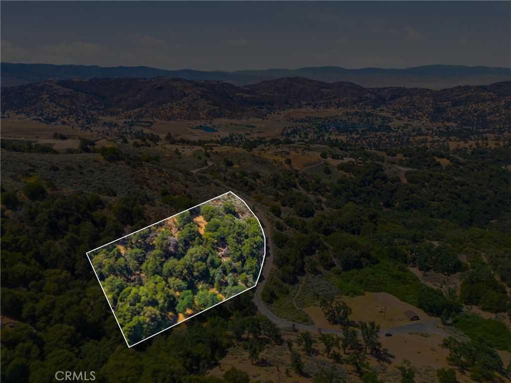 Image 2 of property listing at 25200 Campground, Tehachapi, CA 93561