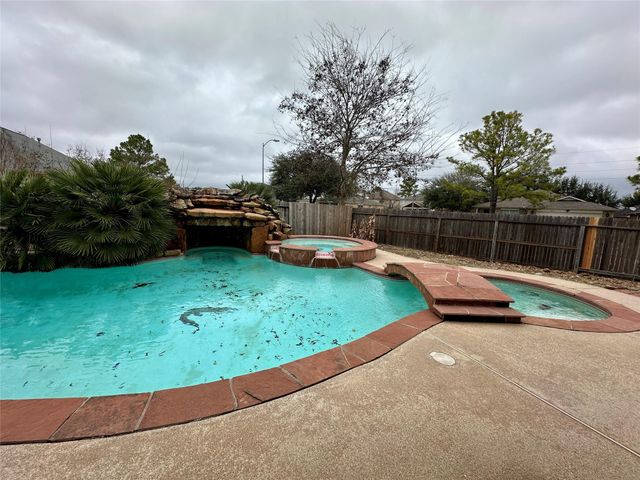 17002 Irish Oaks Court, Houston, TX 77083