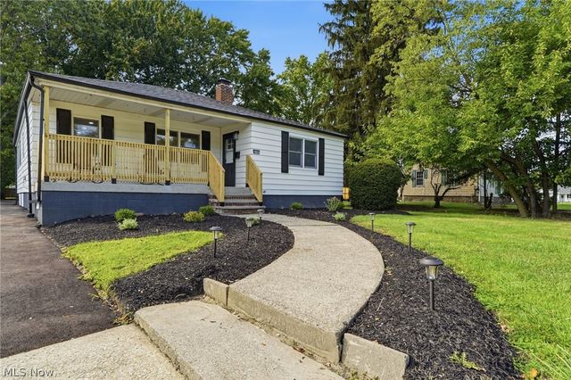 6392 W 130th Street, Brook Park, OH 44142