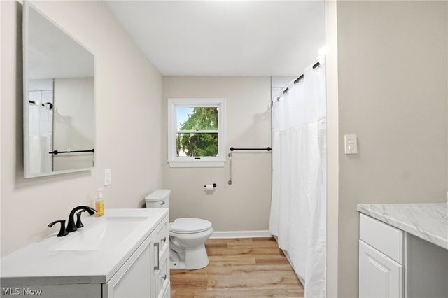 6392 W 130th Street, Brook Park, OH 44142