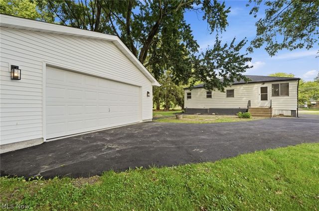 6392 W 130th Street, Brook Park, OH 44142