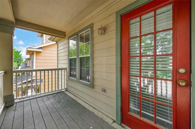 16847 Mammoth Springs Drive, Houston, TX 77095