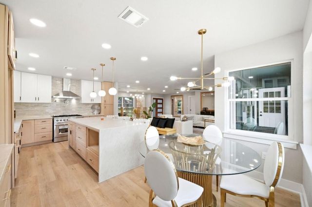 6139 Valkeith Drive, Houston, TX 77096