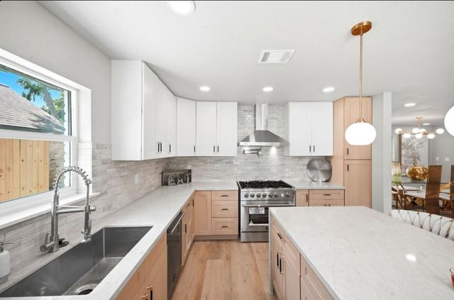6139 Valkeith Drive, Houston, TX 77096