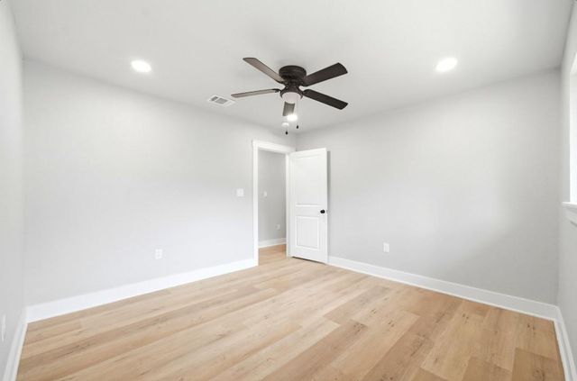 6139 Valkeith Drive, Houston, TX 77096