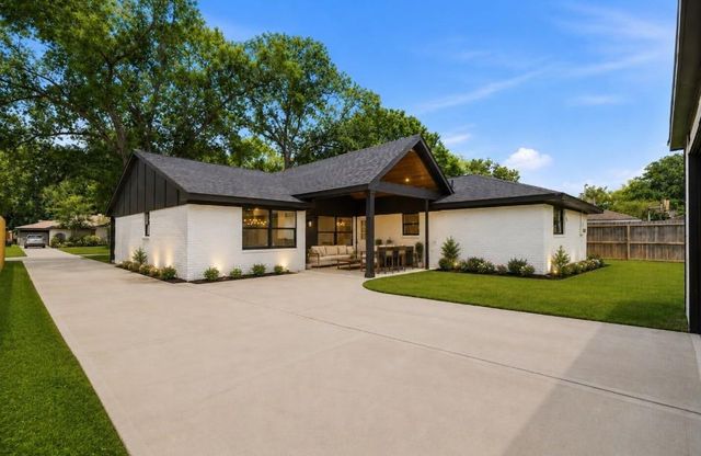 6139 Valkeith Drive, Houston, TX 77096