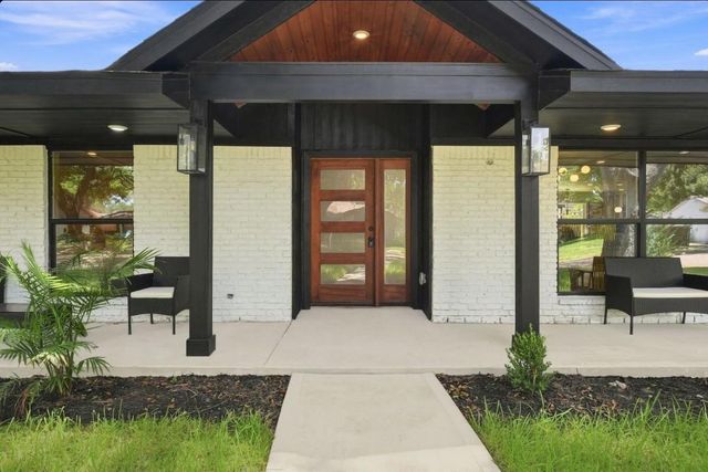 6139 Valkeith Drive, Houston, TX 77096