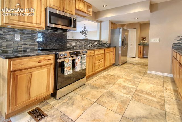 6425 Galway Drive, Colorado Springs, CO 80918