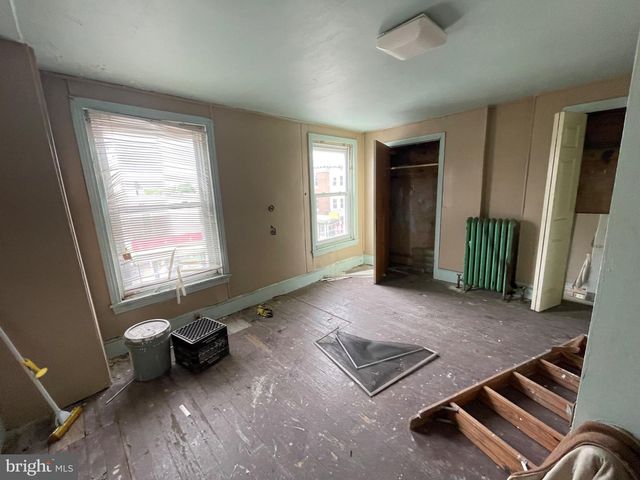 4091 LANCASTER AVE, Philadelphia, PA 19104