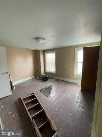 4091 LANCASTER AVE, Philadelphia, PA 19104