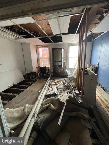 4091 LANCASTER AVE, Philadelphia, PA 19104