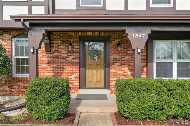 1347 Cherry Glen Court, Chesterfield, MO 63017