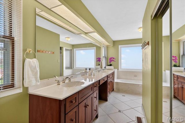 1347 Cherry Glen Court, Chesterfield, MO 63017