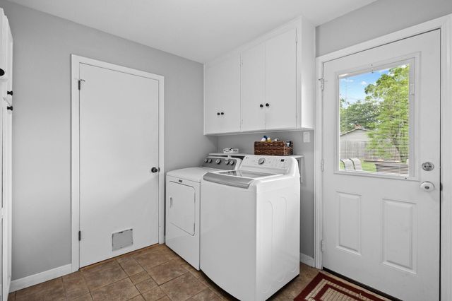 2040 Chevy Chase Lane, Beaumont, TX 77706