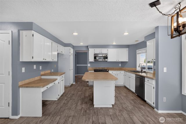 2019 SE 160th Place, Vancouver, WA 98683