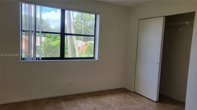 11477 NW 39th Ct 202-1, Coral Springs, FL 33065