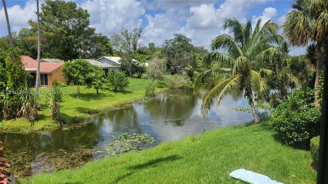 11477 NW 39th Ct 202-1, Coral Springs, FL 33065