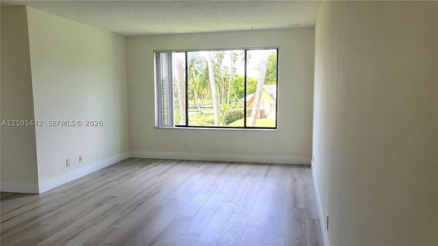 11477 NW 39th Ct 202-1, Coral Springs, FL 33065