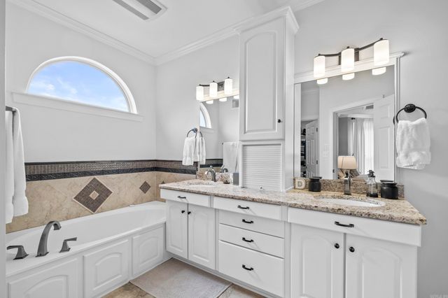 1905 Wellington Woods Drive, Little Rock, AR 72211