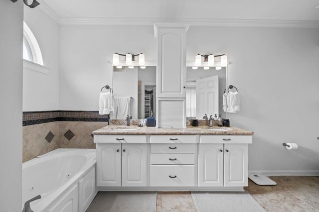 1905 Wellington Woods Drive, Little Rock, AR 72211