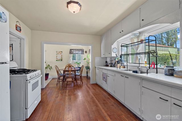 3817 E Sunset Drive, Bellingham, WA 98226