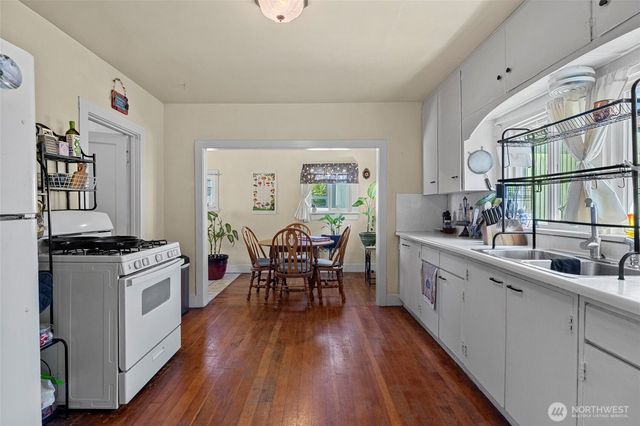 3817 E Sunset Drive, Bellingham, WA 98226