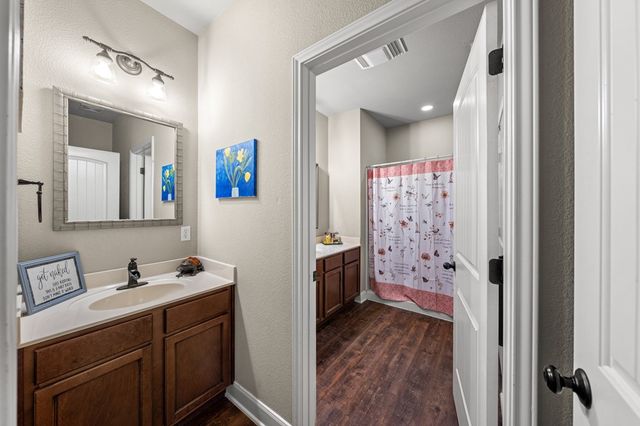 116 Jasper Ln, Kerrville, TX 78028