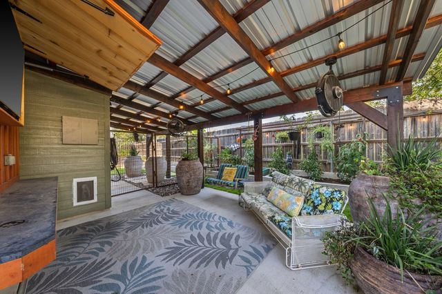 116 Jasper Ln, Kerrville, TX 78028