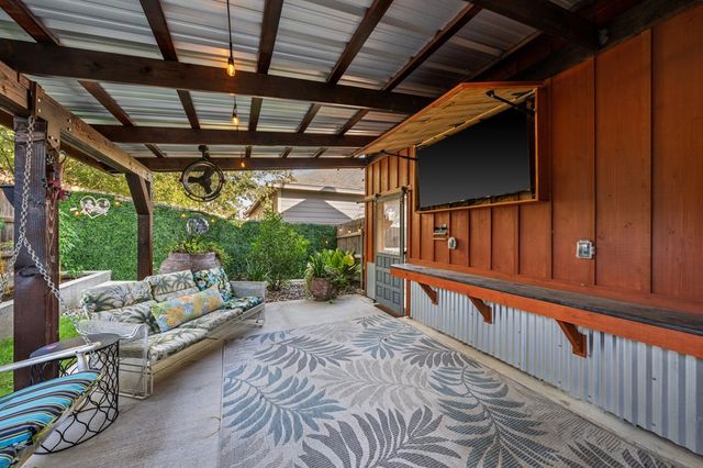 116 Jasper Ln, Kerrville, TX 78028