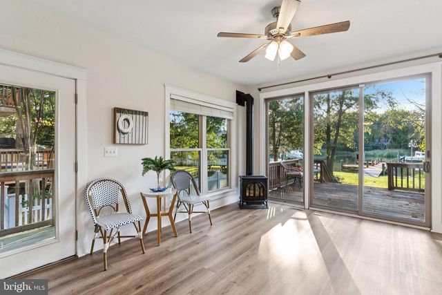 4922 LERCH DR, Shady Side, MD 20764