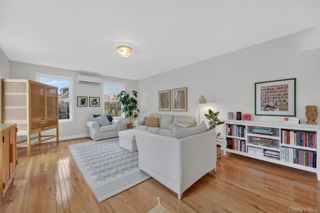 114 Chestnut Drive, New Windsor, NY 12553