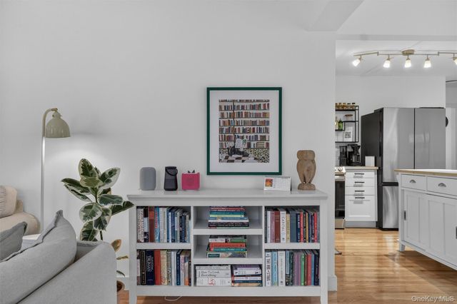 114 Chestnut Drive, New Windsor, NY 12553