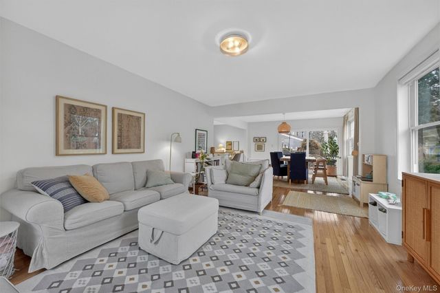 114 Chestnut Drive, New Windsor, NY 12553