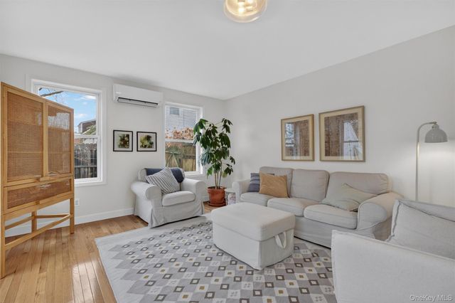 114 Chestnut Drive, New Windsor, NY 12553