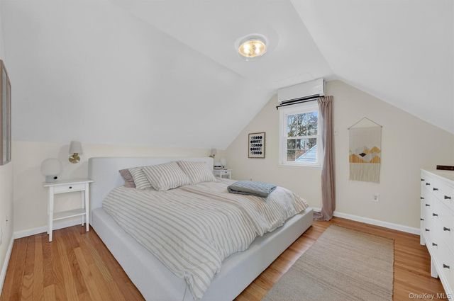 114 Chestnut Drive, New Windsor, NY 12553