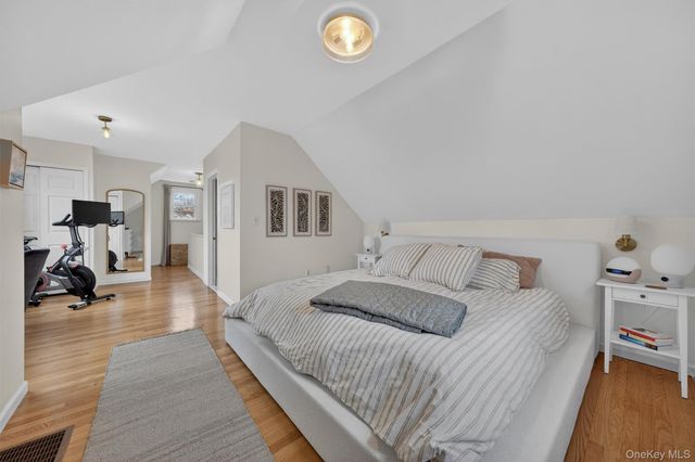 114 Chestnut Drive, New Windsor, NY 12553