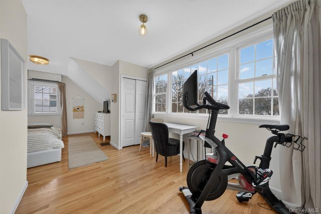 114 Chestnut Drive, New Windsor, NY 12553