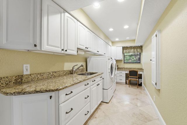 6499 Brandon Street, Palm Beach Gardens, FL 33418