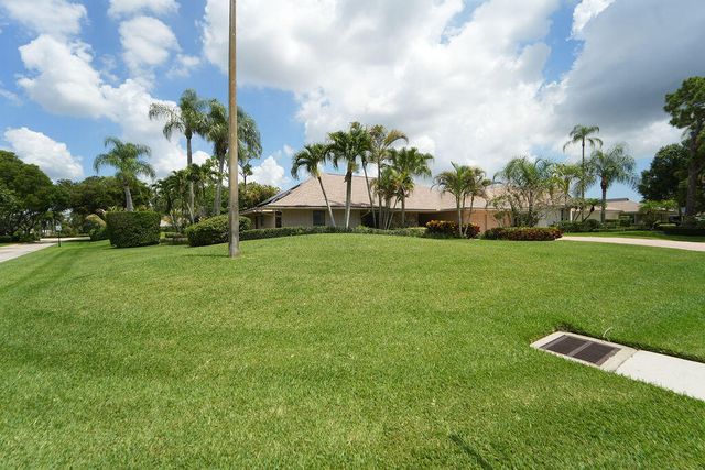 6499 Brandon Street, Palm Beach Gardens, FL 33418