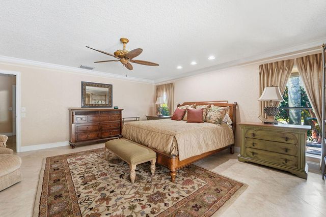 6499 Brandon Street, Palm Beach Gardens, FL 33418
