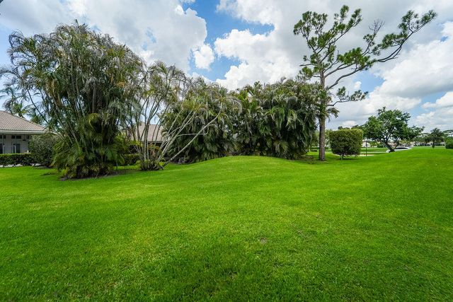 6499 Brandon Street, Palm Beach Gardens, FL 33418