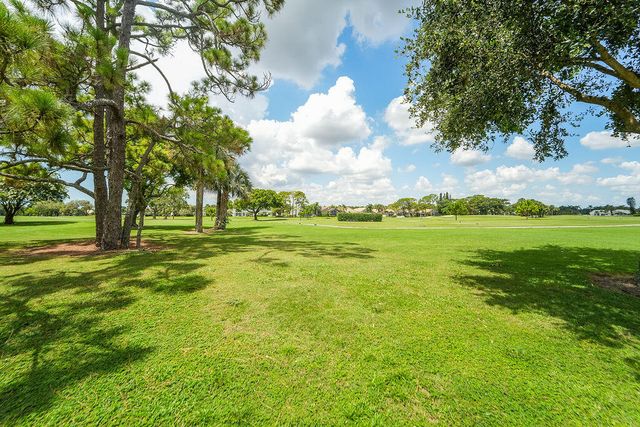 6499 Brandon Street, Palm Beach Gardens, FL 33418