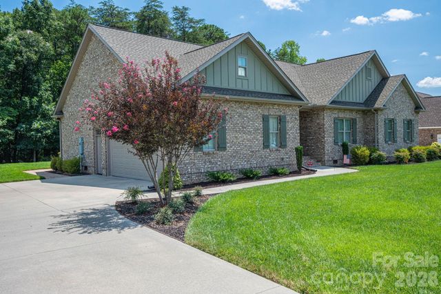 2474 Gateway Lane, Lincolnton, NC 28092